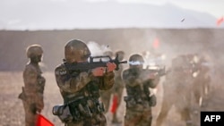 ჩინელი სამხედროები 