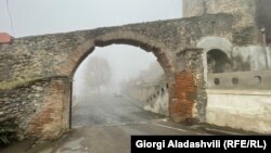 სიღნაღის გალავნის დაზიანებული კიდევ ერთი თაღი