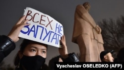 Митинг в защиту свободы слова в Бишкеке, ноябрь 2022 г.