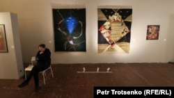 Выставка-распродажа казахстанских художников в поддержку Украины. Алматы, 21 марта 2022 года
