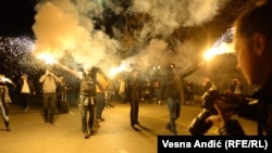 Сербиядагы ашкере оңчулдардын НАТОго каршы митинги, Белград, 24-март 2022-жыл.