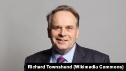 Британскиот пратеник Нил Париш