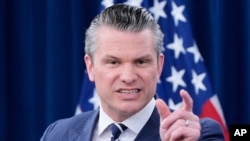 Presa americană a relatat că ideea limitării armamentului trimis Ucrainei a venit de la secretarul apărării, Pete Hegseth.