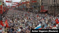 “Өлбөс полктун” жүрүшү. Санкт-Петербург шаары, 9-май, 2022-жыл (Иллюстрациялык сүрөт)