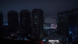 Kievul, în beznă după atacul cu rachete rusești. Foto: AP/Evgheni Maloletka