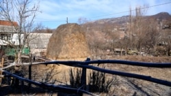 «Այսօրվա դրությամբ ռուս խաղաղապահն էլ գերի է ադրբեջանցիների ձեռքին». Դեբետ գյուղի բնակիչ