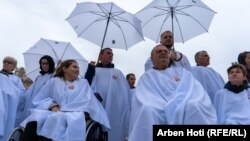 "Boll ma" - Marshi kundër dhunës