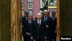 КМШ өлкөлөрүнүн Санкт-Петербургдагы жыйынына чогулган президенттер, 27-декабрь 2022-жыл.