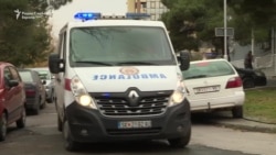 Возилата на брза помош во сообраќаен клинч