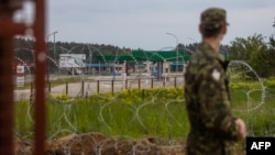 Punctul de trecere al frontierei dintre Polonia și Belarus de la Kuznica, în nord-estul Poloniei. Fotografie generică.