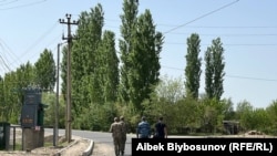 Кыргыз-тажик чек арасындагы соңку чырга байланыштуу тараптар 13-апрелде үч жолу жолукту. 