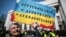 Під час мітингу біля Верховної Ради України. Цього дня депутати ухвалили закон про українську мову. Київ, 25 квітня 2019 року