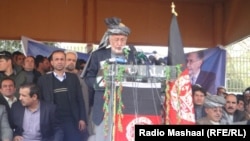 Ооганстан -- Залмай Расул үгүт өнөктүгүндө сөз сүйлөп жатат, Жалал-Абад шаары, 7-март, 2014.