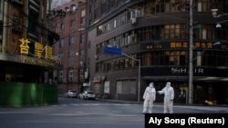 Străzile orașului Shanghai au fost pustii timp de două luni, până la sfârșitul lunii mai.