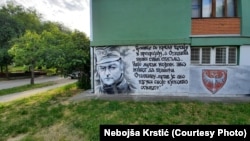 Mural i Ratko Mlladiqit në lagjen Kotezh të Beogradit.