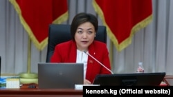 Адиа Касымалиева, Жогорку Кеңештин депутаты, вице-спикер. 