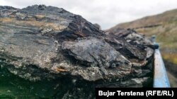 Thëngjill i ngarkuar në një kamion.