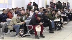 "Ресейде қалудың мәні жоқ". Павлодарда соғыстан қашқан ресейлік көп  