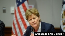 Американската сенаторката Џин Шахин