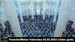 Түркмөнстандагы мечит. Иллюстрациялык сүрөт.