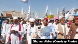 د لاریون ګډونوالو وویل چې په لکي مروت کې امنیتي وضعیت خراب شوی دی - د اکتوبر ۱۶مې انځور.