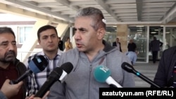 Эдгар Казарян беседует с журналистами, Ереван, 18 октября 2022 г.