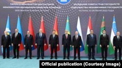 Көз карандысыз Мамлекеттер Шериктештигине (КМШ) кирген өлкөлөрдүн лидерлери. 14-октябрь, 2022-жыл.