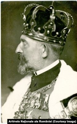 Ferdinand mai este numit și „întregitorul”, întrucât Marea Unire s-a petrecut sub stăpânirea sa. El este nepotul Regelui Carol I.