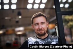 Костин Гуиргеа, презентер во ТВ шоуто Superspeed