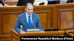Ion Ceban a ajuns deputat în legislatura a XII-a, fiind cap de listă a blocului electoral Alternativa, dar a anunțat că revine la primărie.