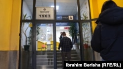 Qendër votimi në Prishtinë.