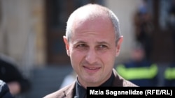 დაკავებული ლევან ხაბეიშვილი ადვოკატმა გიორგი კონდახიშვილმა მოინახულა.