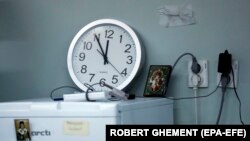 Biološka izvodvost nekih studija o porijeklu virusa umnogome zavisi od vremena. (Foto: Bolnca u Ruminiji, oktobar 2021.)