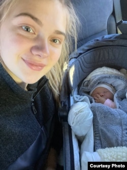 Анна Тимченко с дочкой.