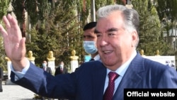 Эмомалӣ Раҳмон аз соли 1992 ҷилави қудратро дар Тоҷикистон ба даст дорад