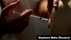 недовербата е идентификувана како значаен фактор за отпор кон вакцинирањето против ковид-19