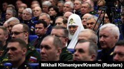 Patriarhul Kirill al Moscovei este un apropiat al președintelui rus Vladimir Putin și un susținător ale invaziei în curs a Rusiei în Ucraina.