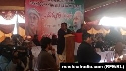 د پښتونخوا ملي عوامي ګوند کنګرې ته ګڼ غړي ورغلي دي - د ډېسېمبر ۱۹مې انځور.