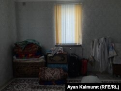 В этой комнате Раушан жила со своими дочерьми