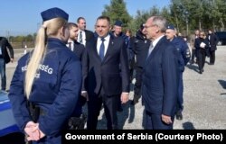 Aleksandar Vulin dhe Sandor Pinter në një turne të patrullës serbo-hungareze në pikën kufitare Horgosh-Reska, 15 tetor 2021.