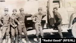 Сами Шарифзода вместе с сослуживцами