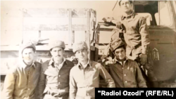 Сами Шарифзода вместе с сослуживцами