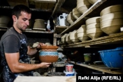 Dušan u svojoj radionici.