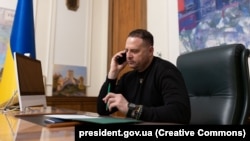 Președintele Ucrainei, Volodimir Zelenski, a anunțat că șeful său de cabinet, Andrii Iermak și-a scris demisia.