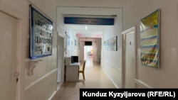 Караколдогу Төрөт үйү. 