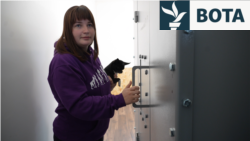 Ukrainasit provojnë "Kapsulën e jetës" për t’u strehuar nga sulmet ajrore