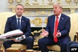 Presidenti polak, Karol Nawrocki, dhe ai amerikan, Donald Trump, gjatë takimit të tyre në Shtëpinë e Bardhë më 3 shtator 2025.