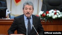 Адылбек Касымалиев.