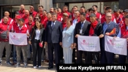 Кыргызстанцы, выезжающие в Великобританию. 