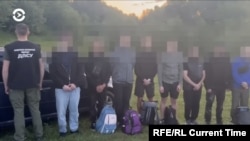 Bărbați din Ucraina prinși în timp ce încercau să treacă granița ilegal.